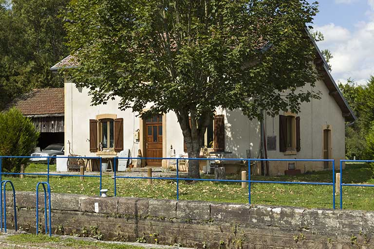 La maison d'éclusier, écluse n°39. © Sonia Dourlot / Région Bourgogne-Franche-Comté, Inventaire du patrimoine - 2015