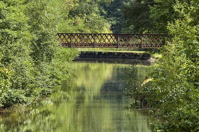 Le canal de l'Est. © Sonia Dourlot / Région Bourgogne-Franche-Comté, Inventaire du patrimoine - 2015