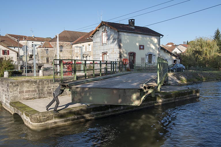 Rotation du tablier métallique. © Sonia Dourlot / Région Bourgogne-Franche-Comté, Inventaire du patrimoine - 2015