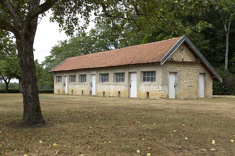 Ancien poulailler (milieu 20e siècle). © Sonia Dourlot / Région Bourgogne-Franche-Comté, Inventaire du patrimoine - 2015