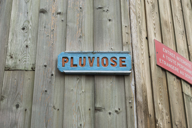 Détail de signalétique intérieure.  © Mary Ruffinoni / Région Bourgogne-Franche-Comté, Inventaire du patrimoine - 2015