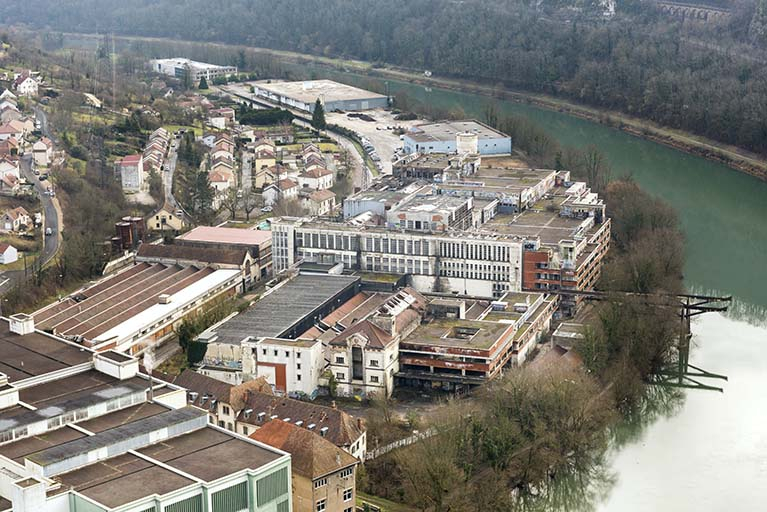 Etat en 2016. Usine A, vue de l'ouest (cadrage horizontal). © Sonia Dourlot / Région Bourgogne-Franche-Comté, Inventaire du patrimoine - 2016