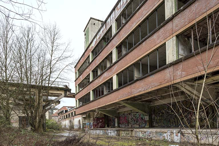 Etat en 2016. Usine A : façade sud de l'étirage tergal. © Sonia Dourlot / Région Bourgogne-Franche-Comté, Inventaire du patrimoine - 2016