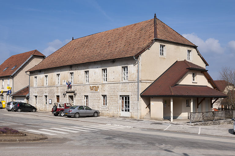 Vue de trois quarts droite. © Jérôme Mongreville / Région Bourgogne-Franche-Comté, Inventaire du patrimoine - 2016