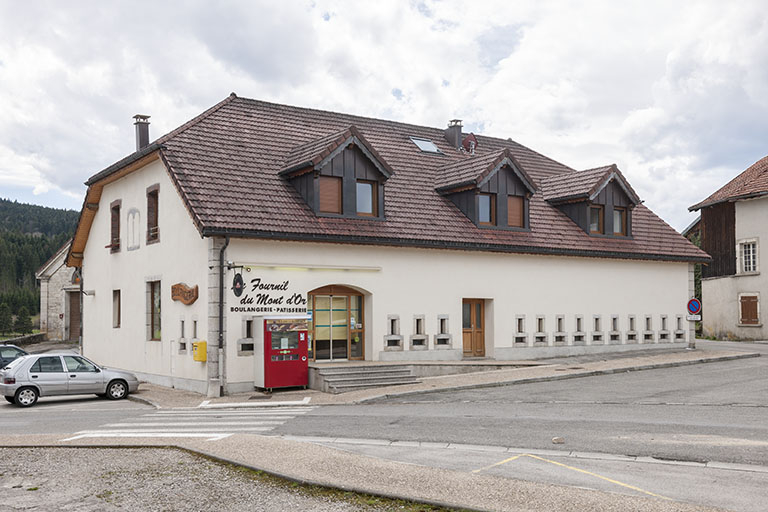 Vue de trois quarts gauche. © Jérôme Mongreville / Région Bourgogne-Franche-Comté, Inventaire du patrimoine - 2016