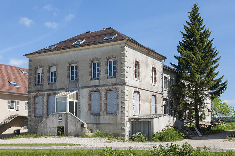 Vue d'ensemble depuis le sud-est. © Jérôme Mongreville / Région Bourgogne-Franche-Comté, Inventaire du patrimoine - 2016