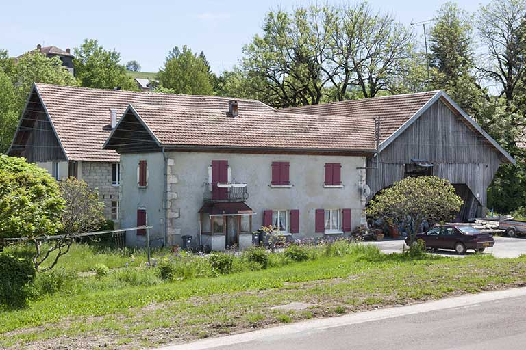 Vue d'ensemble depuis le nord-ouest. © Jérôme Mongreville / Région Bourgogne-Franche-Comté, Inventaire du patrimoine - 2016
