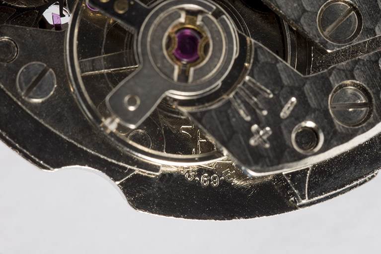 Mouvement FE 233-69-E-21 : numéro de modèle. © Sonia Dourlot / Région Bourgogne-Franche-Comté, Inventaire du patrimoine - 2016