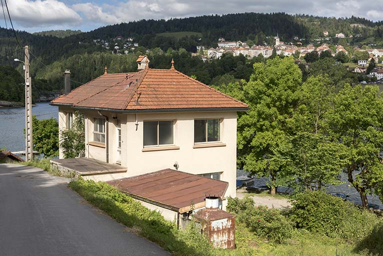 Vue d'ensemble, depuis l'ouest. © Sonia Dourlot / Région Bourgogne-Franche-Comté, Inventaire du patrimoine - 2016