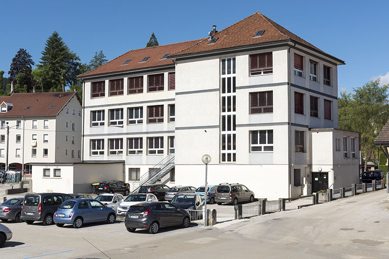 Façades postérieure et latérale gauche. © Sonia Dourlot / Région Bourgogne-Franche-Comté, Inventaire du patrimoine - 2016 Façades postérieure et latérale gauche. © Sonia Dourlot / Région Bourgogne-Franche-Comté, Inventaire du patrimoine - 2016