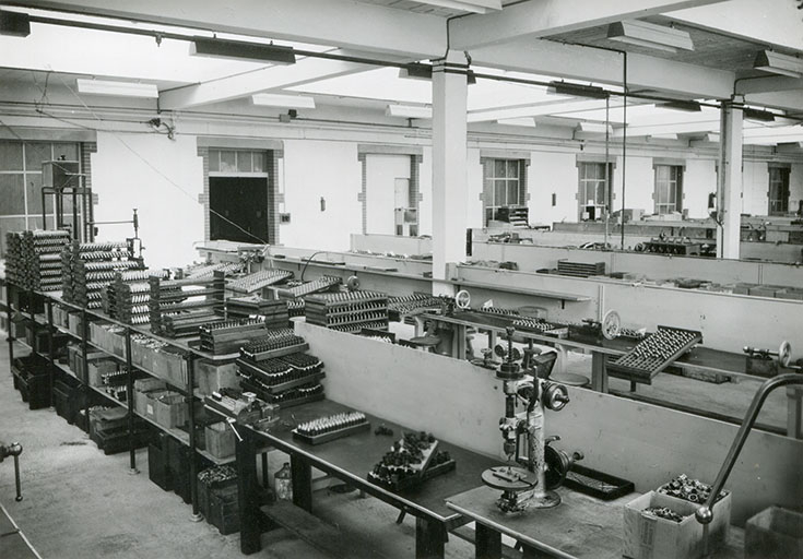 Atelier de montage des bougies, s.d. [3e quart 20e siècle]. © Raphaël Favereaux / Région Bourgogne-Franche-Comté, Inventaire du patrimoine - 2016