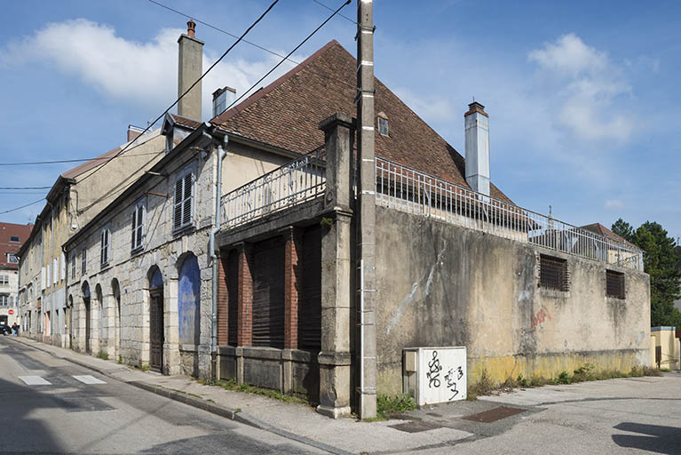 Vue d'ensemble depuis le sud-ouest. © Jérôme Mongreville / Région Bourgogne-Franche-Comté, Inventaire du patrimoine - 2016