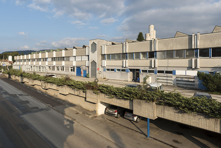 Vue d'ensemble, depuis l'ouest. © Sonia Dourlot / Région Bourgogne-Franche-Comté, Inventaire du patrimoine - 2016 Vue d'ensemble, depuis l'ouest. © Sonia Dourlot / Région Bourgogne-Franche-Comté, Inventaire du patrimoine - 2016
