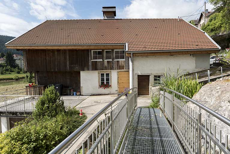 Façade latérale droite. © Sonia Dourlot / Région Bourgogne-Franche-Comté, Inventaire du patrimoine - 2016 Façade latérale droite. © Sonia Dourlot / Région Bourgogne-Franche-Comté, Inventaire du patrimoine - 2016