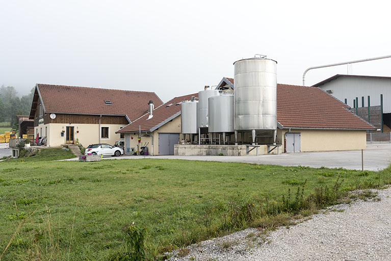 Vue d'ensemble, depuis le sud. © Sonia Dourlot / Région Bourgogne-Franche-Comté, Inventaire du patrimoine - 2016