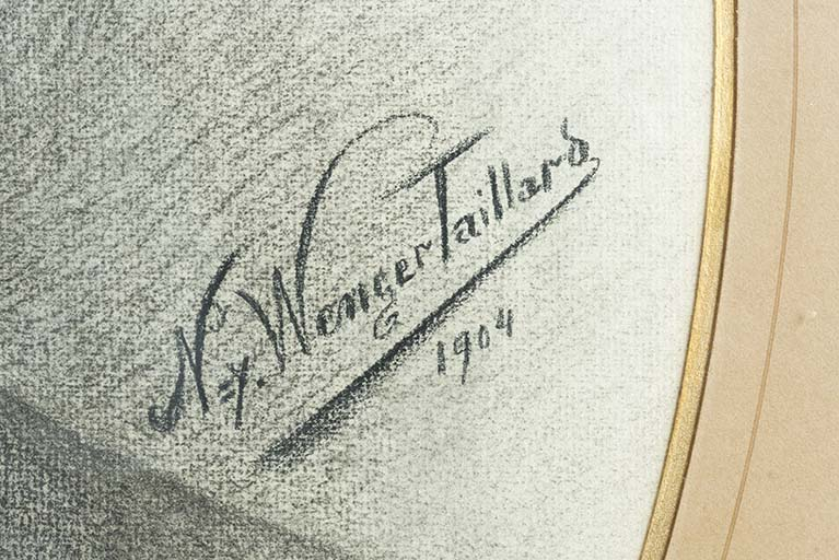 Portrait d'Hippolyte Parrenin : date et signature de Nelly Wenger-Taillard. © Sonia Dourlot / Région Bourgogne-Franche-Comté, Inventaire du patrimoine - 2016