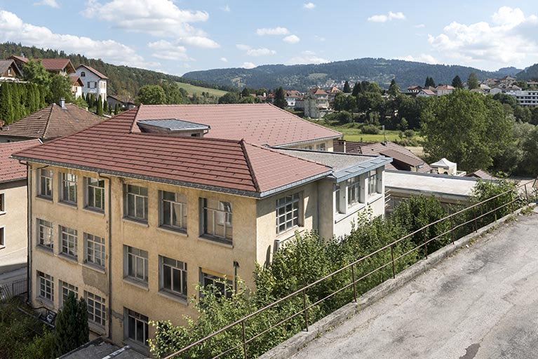 Usine : vue plongeante sur les façades postérieure et latérale droite. © Sonia Dourlot / Région Bourgogne-Franche-Comté, Inventaire du patrimoine - 2016
