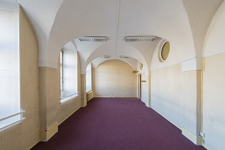 Premier étage, partie gauche : pièce voûtée côté Doubs (salle Rossini). © Jérôme Mongreville / Région Bourgogne-Franche-Comté, Inventaire du patrimoine - 2016 Premier étage, partie gauche : pièce voûtée côté Doubs (salle Rossini). © Jérôme Mongreville / Région Bourgogne-Franche-Comté, Inventaire du patrimoine - 2016