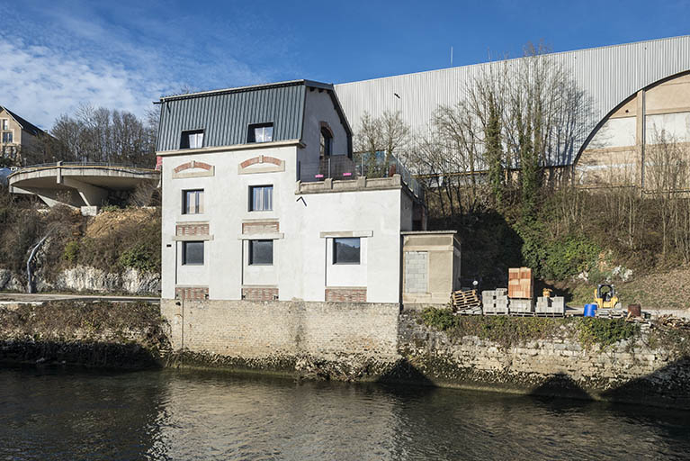 Transformateur. Façade sud. © Jérôme Mongreville / Région Bourgogne-Franche-Comté, Inventaire du patrimoine - 2016