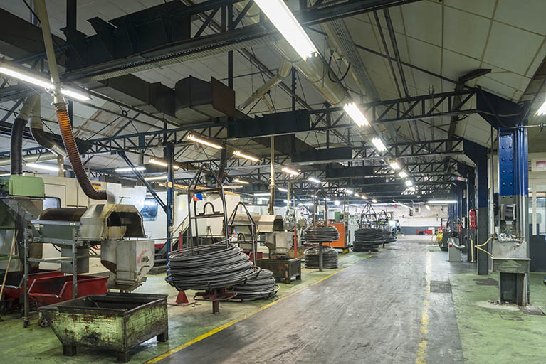 Charpente métallique d'un atelier de fabrication. © Jérôme Mongreville / Région Bourgogne-Franche-Comté, Inventaire du patrimoine - 2016
