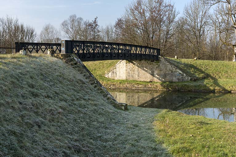 Pont du Devez. © Sonia Dourlot / Région Bourgogne-Franche-Comté, Inventaire du patrimoine - 2016 Pont du Devez. © Sonia Dourlot / Région Bourgogne-Franche-Comté, Inventaire du patrimoine - 2016
