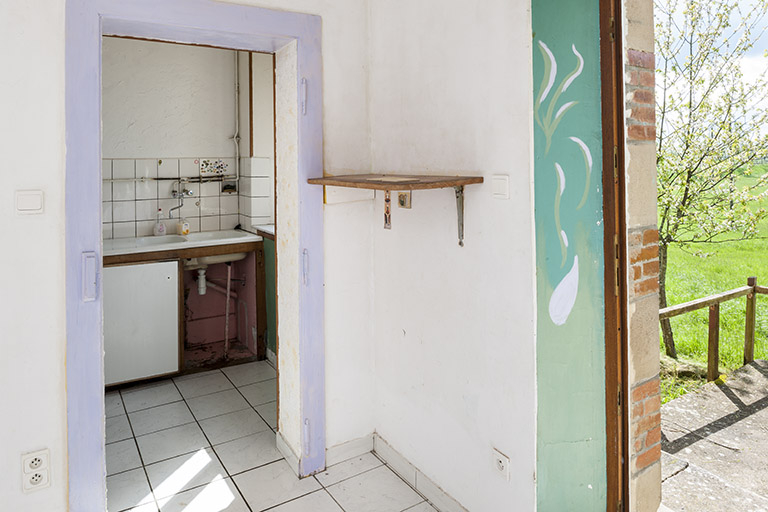 Arrière-cuisine, maison du barragiste. © Jérôme Mongreville / Région Bourgogne-Franche-Comté, Inventaire du patrimoine - 2016 Arrière-cuisine, maison du barragiste. © Jérôme Mongreville / Région Bourgogne-Franche-Comté, Inventaire du patrimoine - 2016