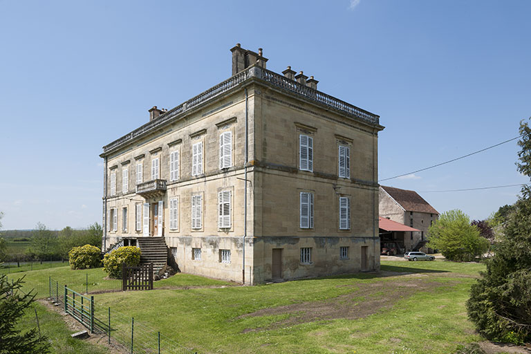 Vue de trois-quarts. © Jérôme Mongreville / Région Bourgogne-Franche-Comté, Inventaire du patrimoine - 2016