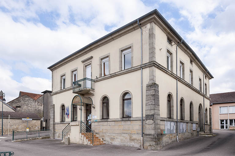 Vue de trois quart. © Jérôme Mongreville / Région Bourgogne-Franche-Comté, Inventaire du patrimoine - 2016 Vue de trois quart. © Jérôme Mongreville / Région Bourgogne-Franche-Comté, Inventaire du patrimoine - 2016