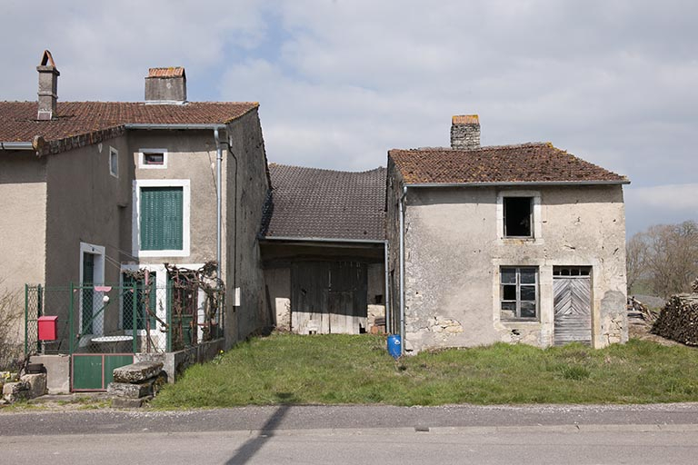 Ferme rue antoine Lumière. © Jérôme Mongreville / Région Bourgogne-Franche-Comté, Inventaire du patrimoine - 2016 Ferme rue antoine Lumière. © Jérôme Mongreville / Région Bourgogne-Franche-Comté, Inventaire du patrimoine - 2016