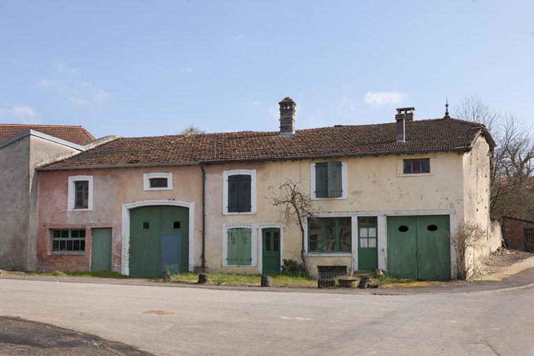 Maisons, rue de la Vigne. © Jérôme Mongreville / Région Bourgogne-Franche-Comté, Inventaire du patrimoine - 2016 Maisons, rue de la Vigne. © Jérôme Mongreville / Région Bourgogne-Franche-Comté, Inventaire du patrimoine - 2016