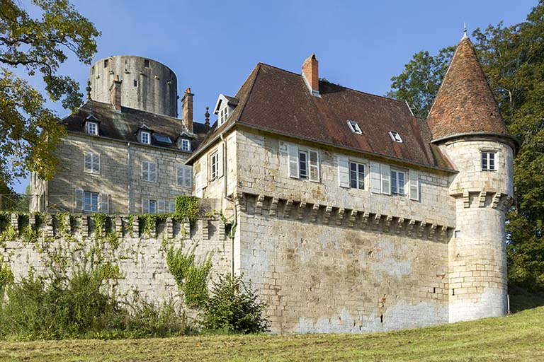 Façade nord-est. © Sonia Dourlot / Région Bourgogne-Franche-Comté, Inventaire du patrimoine - 2016