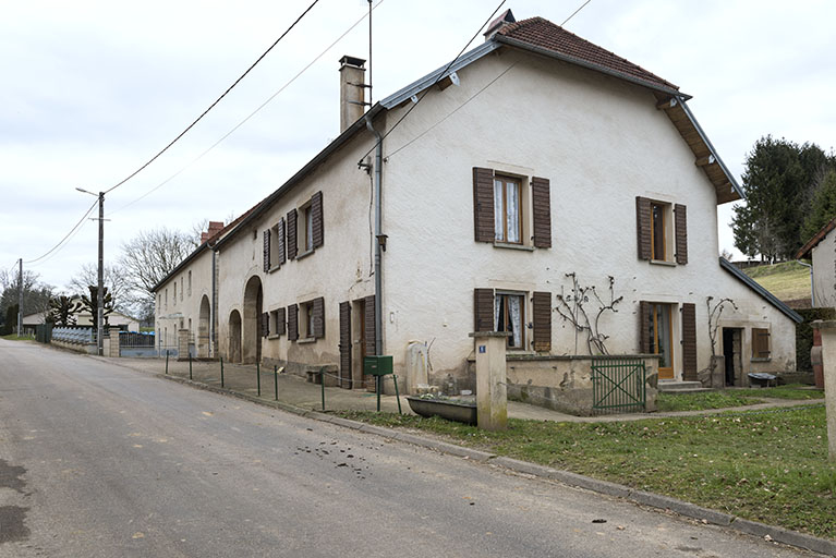 Ferme-bloc, 8 rue de la Garenne. © Jérôme Mongreville / Région Bourgogne-Franche-Comté, Inventaire du patrimoine - 2016