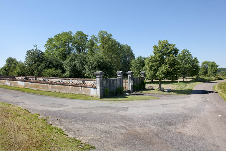 Le cimetière communal. © Jérôme Mongreville / Région Bourgogne-Franche-Comté, Inventaire du patrimoine - 2016