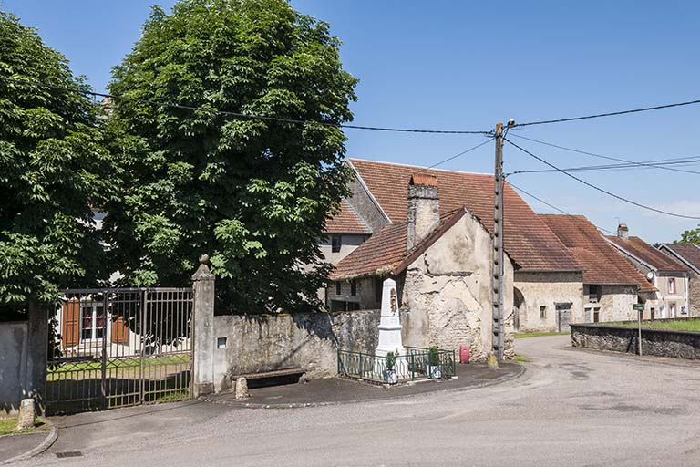 Centre du village. © Jérôme Mongreville / Région Bourgogne-Franche-Comté, Inventaire du patrimoine - 2016