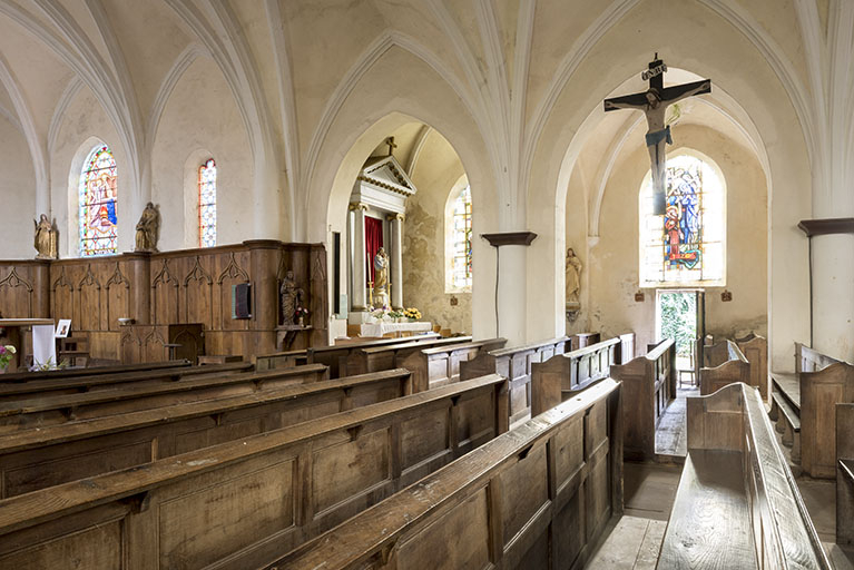 Vue intérieure de trois-quart du collatéral sud. © Sonia Dourlot / Région Bourgogne-Franche-Comté, Inventaire du patrimoine - 2016