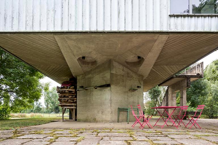 Vue de la pile et du soubassement avec alvéoles aménagées, façade nord © Sonia Dourlot / Région Bourgogne-Franche-Comté, Inventaire du patrimoine - 2016