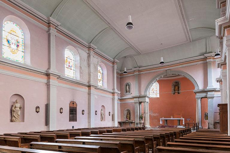 Vue de la nef en direction du choeur, mur collatéral Ouest. © Jérôme Mongreville / Région Bourgogne-Franche-Comté, Inventaire du patrimoine - 2016