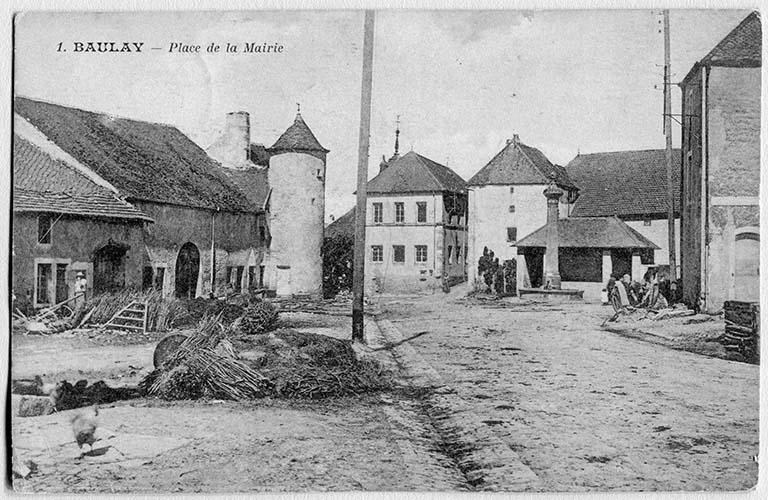 place de la mairie. La fontaine et le lavoir © Jérôme  Mongreville (reproduction) / Région Bourgogne-Franche-Comté, Inventaire du patrimoine - 2016
