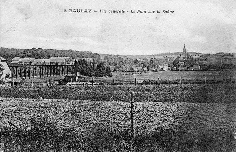 Vue générale du village et pont métallique. © Jérôme  Mongreville (reproduction) / Région Bourgogne-Franche-Comté, Inventaire du patrimoine - 2016
