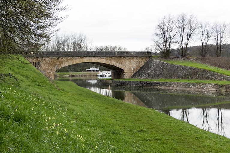 Le pont de chassey construit en 1878. © Sonia Dourlot / Région Bourgogne-Franche-Comté, Inventaire du patrimoine - 2016