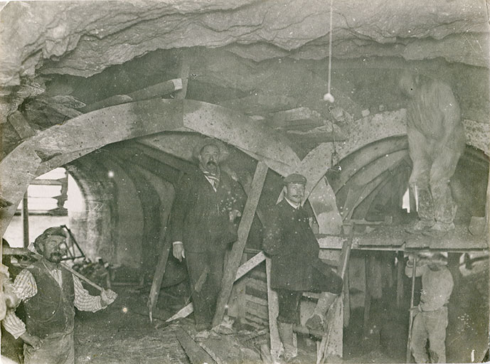 [Construction de la chambre de mise en charge], [vers 1908]. © Laurent Poupard / Région Bourgogne-Franche-Comté, Inventaire du patrimoine - 2017