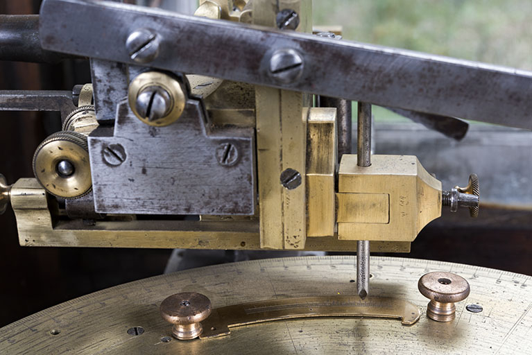 Module de gravage : détail de la pointe à graver. © Sonia Dourlot / Région Bourgogne-Franche-Comté, Inventaire du patrimoine - 2017