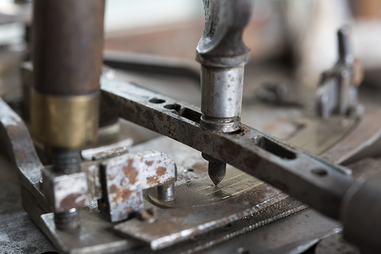 Module de gravage : la pointe à graver. © Sonia Dourlot / Région Bourgogne-Franche-Comté, Inventaire du patrimoine - 2017
