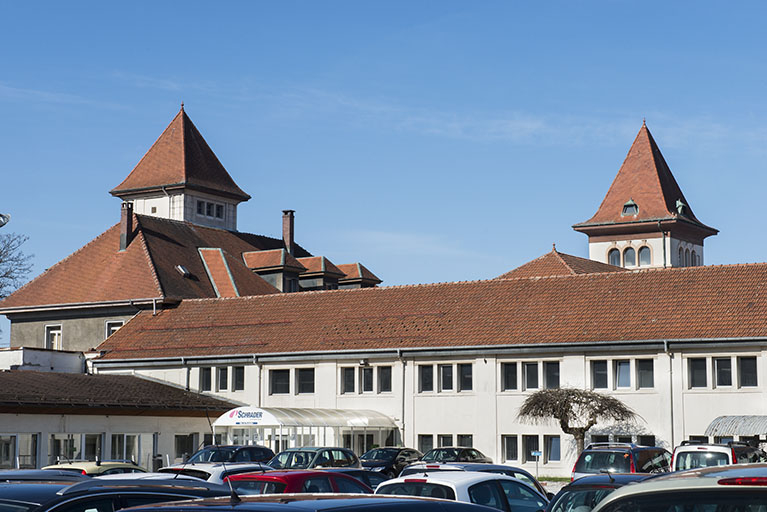 Bâtiments sud : conciergerie, bureaux, vestiaires. © Jérôme Mongreville / Région Bourgogne-Franche-Comté, Inventaire du patrimoine - 2017 Bâtiments sud : conciergerie, bureaux, vestiaires. © Jérôme Mongreville / Région Bourgogne-Franche-Comté, Inventaire du patrimoine - 2017