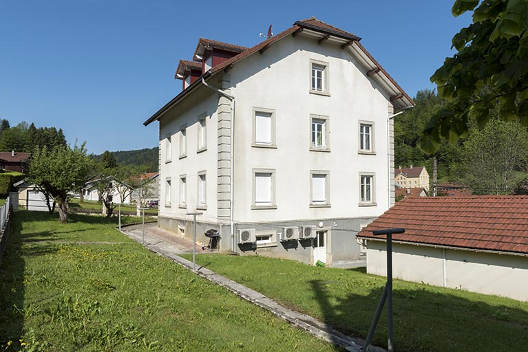 Façades postérieure et latérale droite. © Sonia Dourlot / Région Bourgogne-Franche-Comté, Inventaire du patrimoine - 2017
