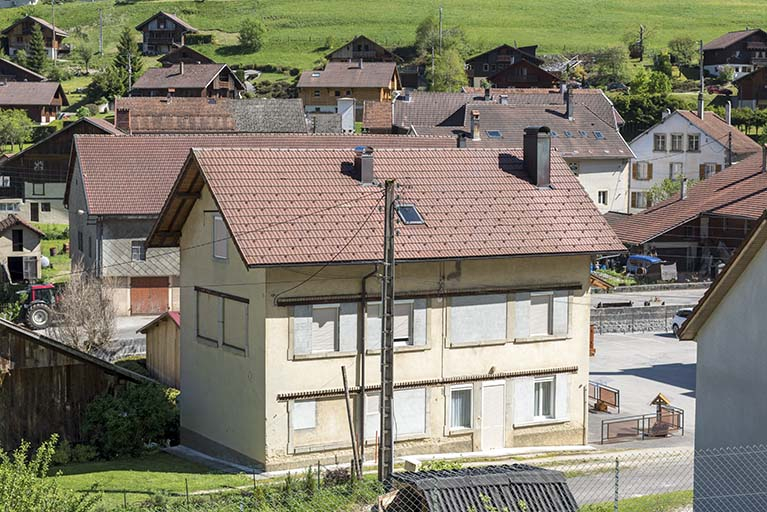 Façades postérieure et latérale gauche. © Sonia Dourlot / Région Bourgogne-Franche-Comté, Inventaire du patrimoine - 2017