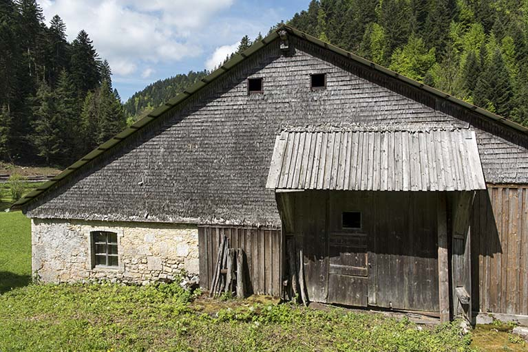 Façade postérieure. © Sonia Dourlot / Région Bourgogne-Franche-Comté, Inventaire du patrimoine - 2017