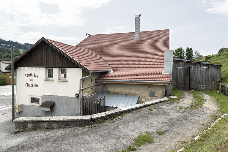 Façade latérale droite. © Sonia Dourlot / Région Bourgogne-Franche-Comté, Inventaire du patrimoine - 2017 Façade latérale droite. © Sonia Dourlot / Région Bourgogne-Franche-Comté, Inventaire du patrimoine - 2017