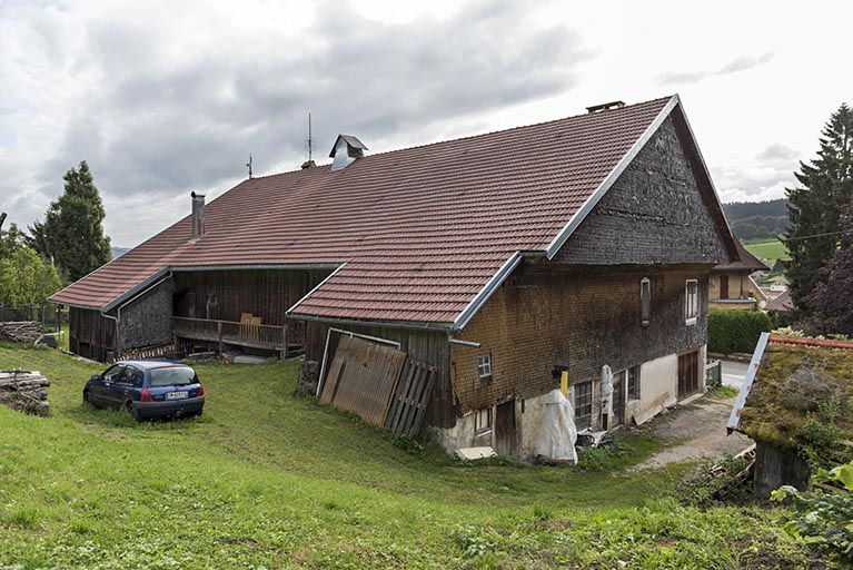 Façades postérieure et latérale gauche. © Sonia Dourlot / Région Bourgogne-Franche-Comté, Inventaire du patrimoine - 2017 Façades postérieure et latérale gauche. © Sonia Dourlot / Région Bourgogne-Franche-Comté, Inventaire du patrimoine - 2017
