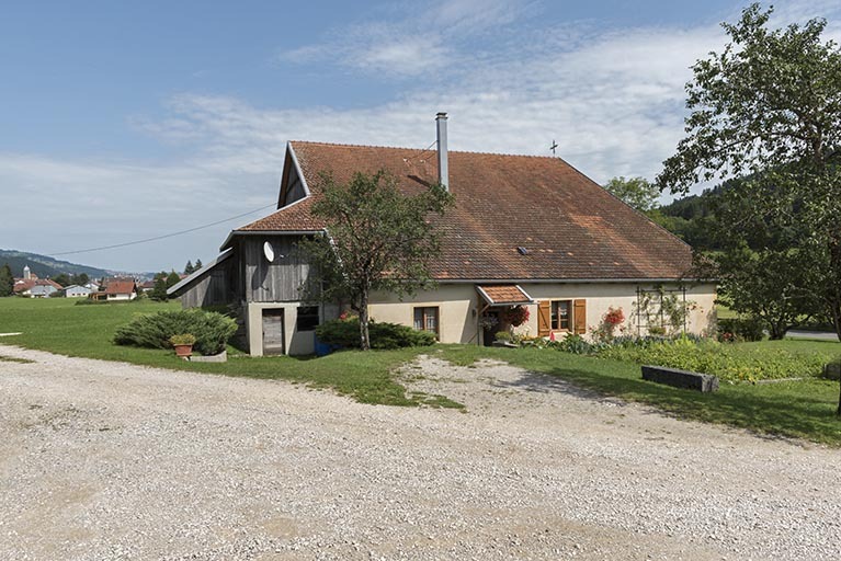 Ferme : façade latérale gauche. © Sonia Dourlot / Région Bourgogne-Franche-Comté, Inventaire du patrimoine - 2017